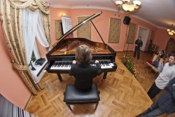 06.05.2011 Szafarnia; 19 Miedzynarodowy Konkurs Pianistyczny im. Fryderyka Chopina dla Dzieci i Mlodziezy / fot. Tomasz Sieracki